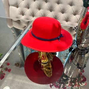 Girls red hat size 4-6 yrs old